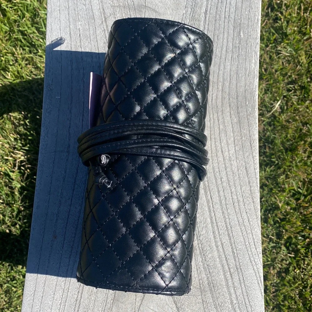 Cosmetic roll up  ✨NWT ✨ - Picture 3 of 10